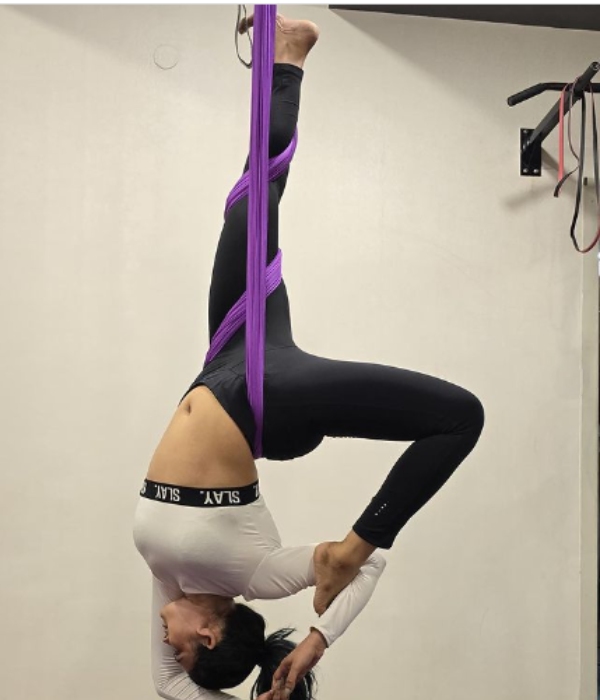 actress Farina Azad the photos that he recently posted Instagram page