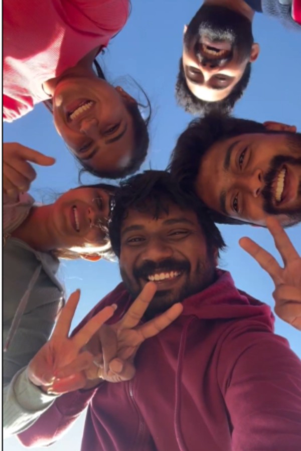Siragadikka aasai serial actors their photos taken in Kodaikanal