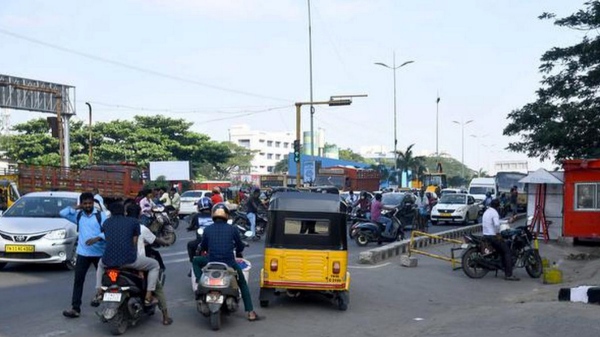 Chennai traffic police to Install Cameras to curb Wrong-Side driving in the city