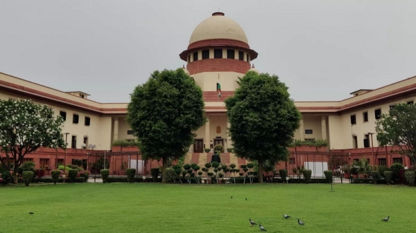 Husband has no control over wife s stridhan says Supreme Court