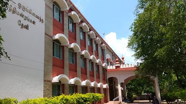 Theni private finance company fined Rs 85 thousand for impounding fishmonger s motorcycle Theni private finance company fined Rs 85 thousand for impounding fishmonger s motorcycle