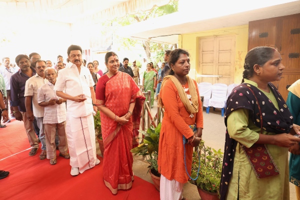 A similarity among the female celebrities who voted in the lok sabha elction 2024 in tamilnadu