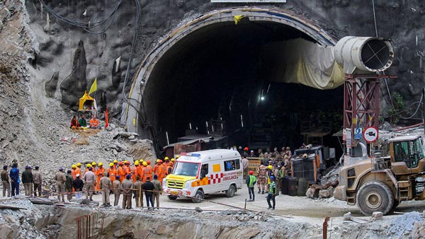 Outlawed Rat - Hole Mining technique plays a Major role in the Uttarakhand tunnel Rescue work Outlawed Rat - Hole Mining technique plays a Major role in the Uttarakhand tunnel Rescue work
