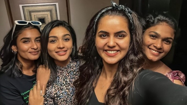 Actress Shabana had posted explain So fans asked him are you pregnant