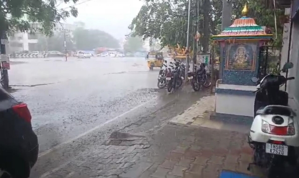 Rain in Madurai during flag hoisting ceremony of Meenakshi Sundareswarar temple