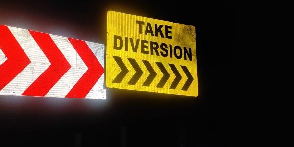 The sons who threw their mother by the roadside in Salem The sons who threw their mother by the roadside in Salem