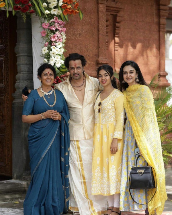 Actor Arjun Daughter Wedding Magazine Price