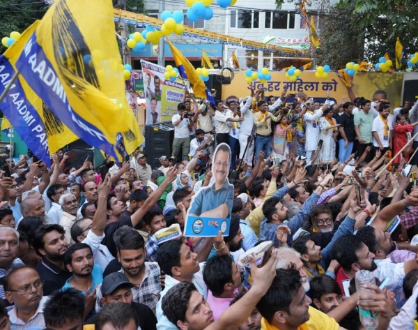 TN Lok Sabha Election 2024 Mamata and Pinarayi govts will be toppled next said Arvind Kejriwal