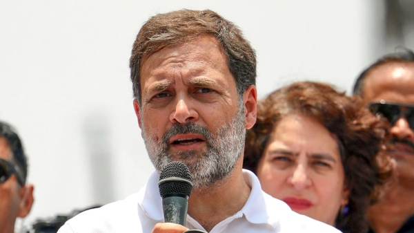 Rahul doesn t want any Nehru family to contest from Amethi Rae Bareli
