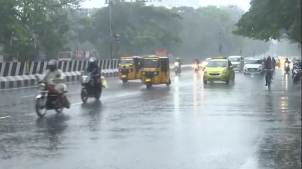 For next 3 hours Heavy rain in these places says Chennai Weatherboard
