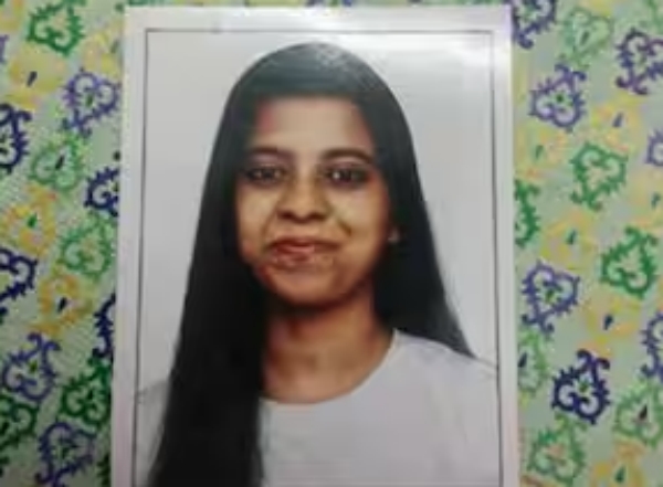 IT woman employee found dead in an omni bus in coimbatore