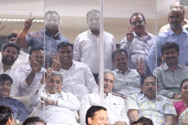 IPL 2024 RCB VS CSK How Karnataka CM Siddaramaiah celebrates RCB victory against CSK at Bangalore stadium IPL 2024 RCB VS CSK How Karnataka CM Siddaramaiah celebrates RCB victory against CSK at Bangalore stadium