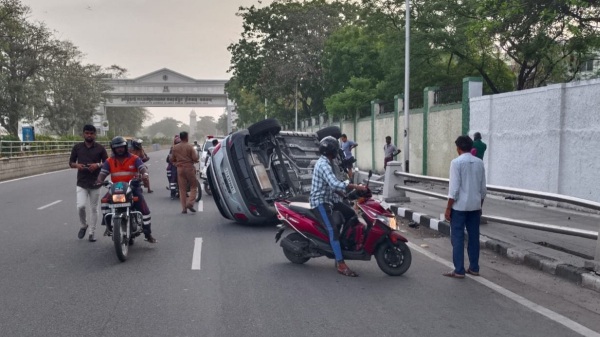 A car overturned and met with an accident near Napier Bridge in Chennai