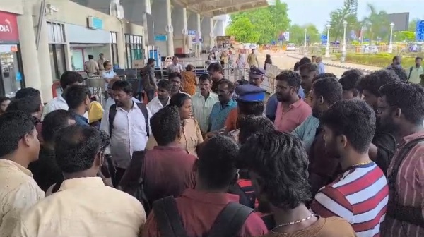 SpiceJet flight from Madurai to Dubai was cancelled