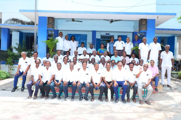Alumni meet of 1974 batch student held at the Madurai American College High School