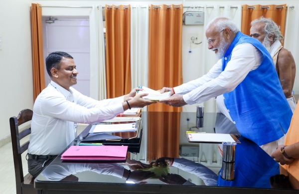 PM Modi files nomination before district magistrate Tamilian Rajalingam