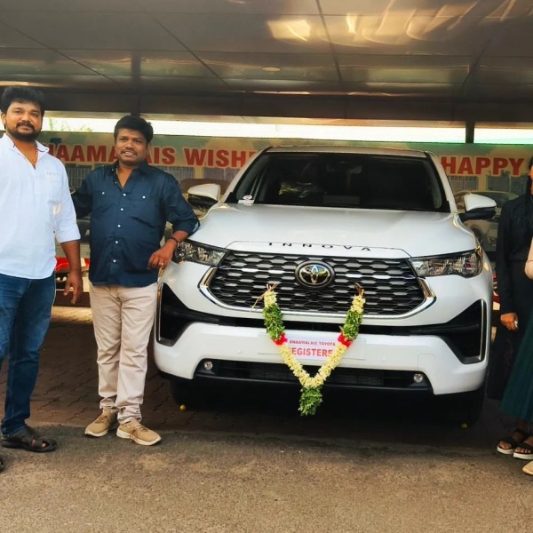 what is the price of a car bought by actor Madurai Muthu