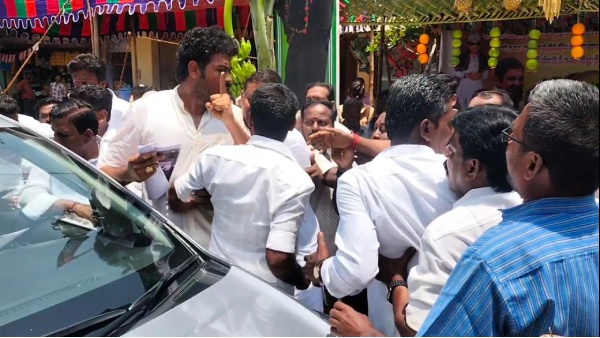 AIADMK members attacked each other in Palani Dindigul