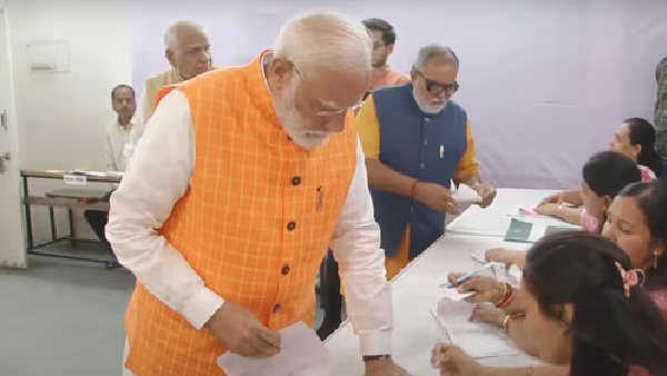 Lok Sabha Elections 2024 Prime Minister Narendra Modi cast his vote at Ahmedabad Gujarat Lok Sabha Elections 2024 Prime Minister Narendra Modi cast his vote at Ahmedabad Gujarat