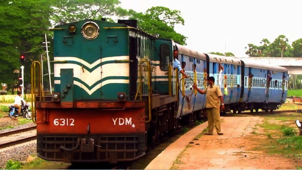 Order to teach regional language to Southern Railway employees