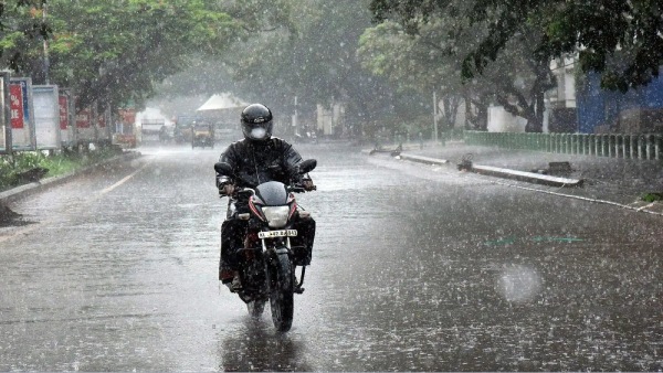 For next three hours 5 districts including Chennai will get rain meteorological dept