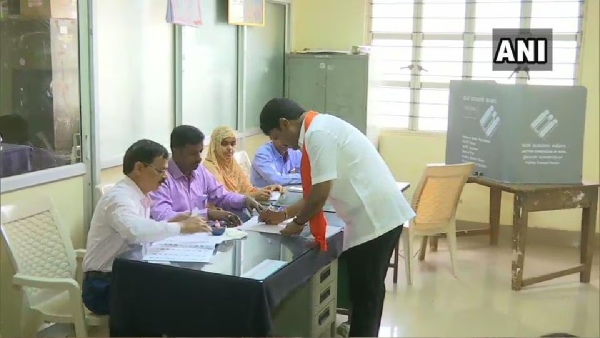 According to the Election Commission Data Hyderabad got only 39 17 voter turnout in the Lok Sabha Election