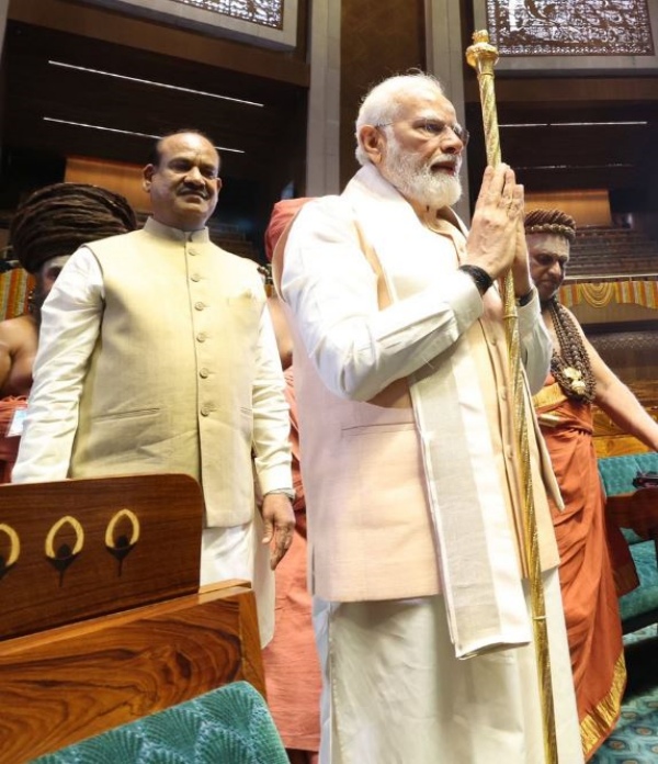 Auditor Gurumurthy PM Modi