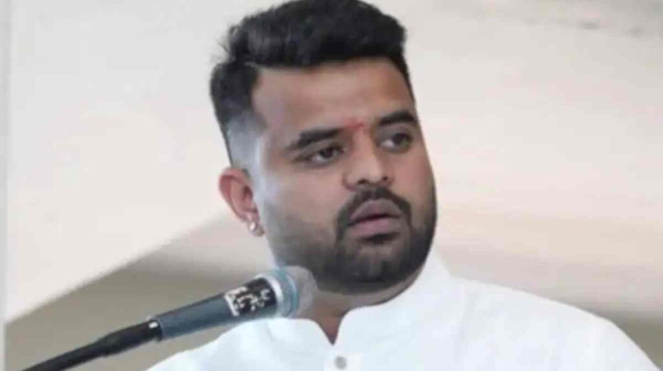 Prajwal Revanna clips many women leave home amid fear as their Identities were out Prajwal Revanna clips many women leave home amid fear as their Identities were out