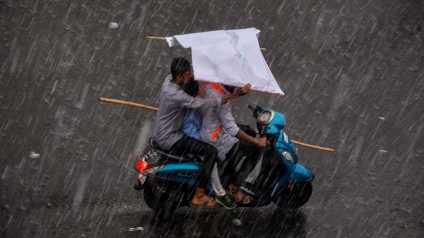 Good rain is expected in 22 districts for next two hours says Chennai meteorological dept