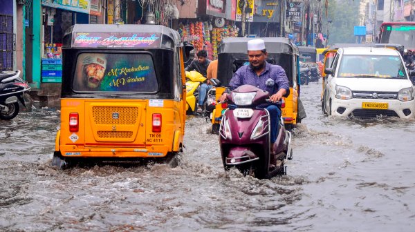 Heavy rain for next 7 days in Tamil Nadu for these districts says Tamil Nadu Weatherboard
