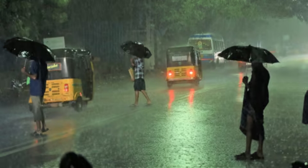 Good rain is expected in 19 districts for next two hours says Chennai meteorological dept