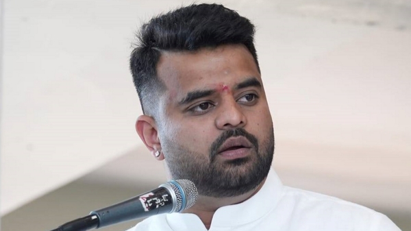 Driver Vs BJP Vs Congress Who Release Prajwal Revanna s sleaze videos