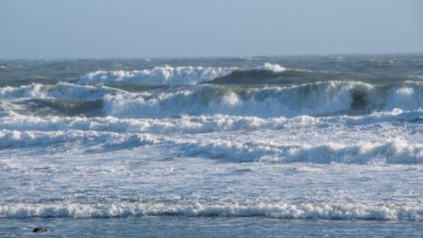 Meteorological department warns about Kallakadal red alert for south tamilnadu coast