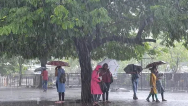 Announcement that there will be widespread heavy rains in Tamil Nadu for the next 4 days