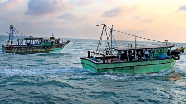 Fishermen advised to return to shore immediately due to storm
