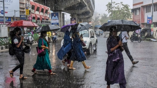 Yellow alert for rain for 15 districts in Tamil Nadu in next 2 hours