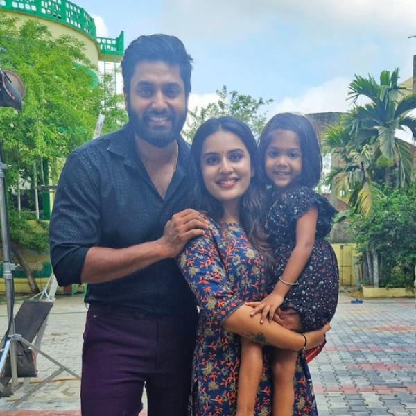 Sundari serial Jijumenan posted a photo on his Instagram page