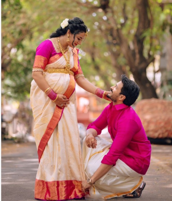 Singappenne Serial Actor Darshak gives birth to a baby boy