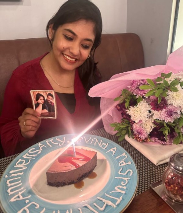 Actress Shruthi Shanmugapriya celebrated her second wedding day Actress Shruthi Shanmugapriya celebrated her second wedding day