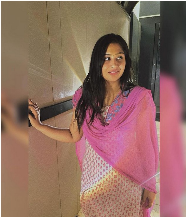 Kpy Bala confessing his love to serial actress Shophana