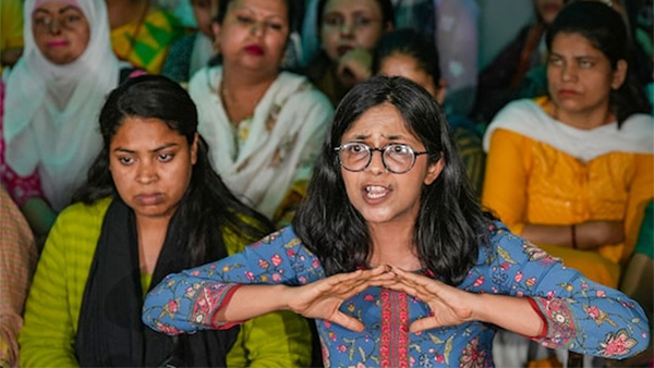 delhi-police-file-case-against-arvind-kejriwals-aide-bibhav-kumar-after-record-ms-maliwal-statement