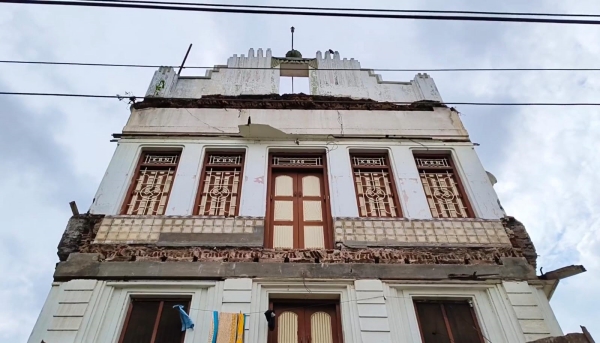 75 year old house collapsed due to heavy rains in the last few days In Dindigul 75 year old house collapsed due to heavy rains in the last few days In Dindigul