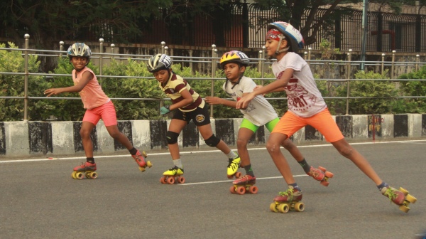 salem skating police