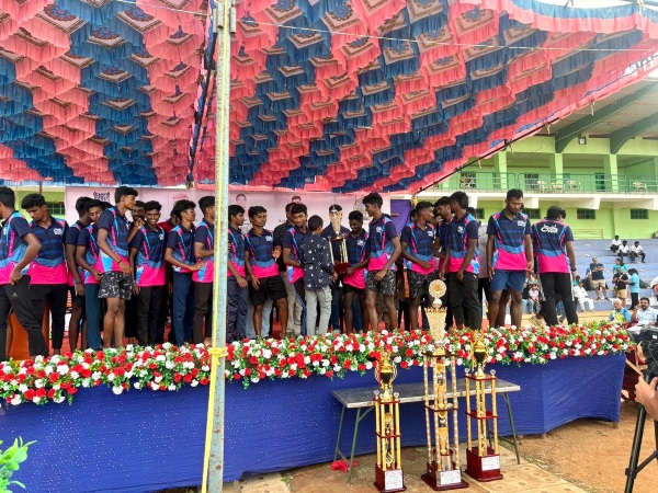 KN Nehru C Vijayabaskar AIADMK DMK Trichy