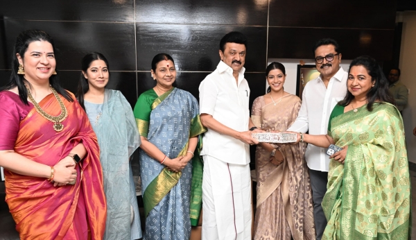 MK Stalin Radhika sarathkumar Sarathkumar Varalaxmi