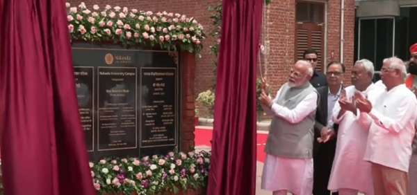 Narendra Modi education
