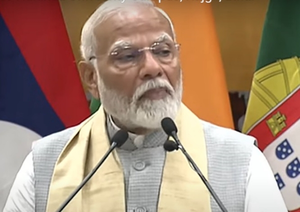 Narendra Modi education