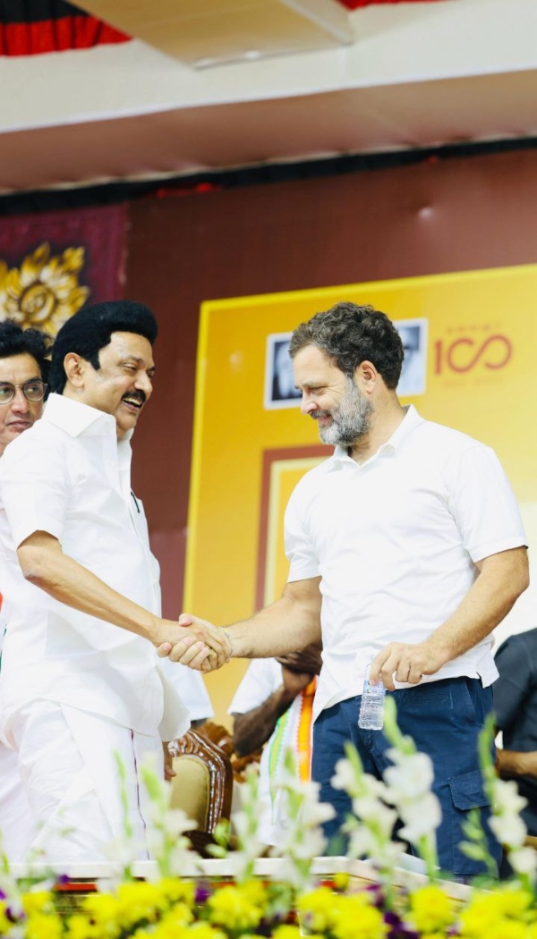 MK Stalin Rahul gandhi Congress dmk