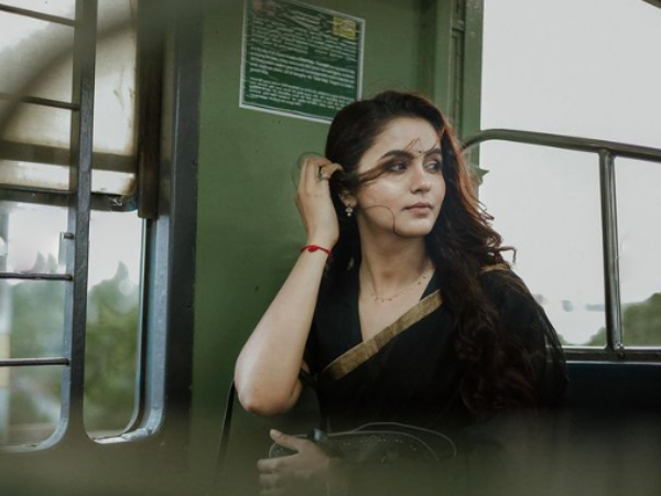 Television Sun TV Kayal Serial Chaitra Reddy