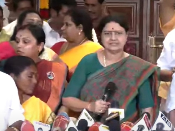 sasikala admk edappadi palaniswami politics